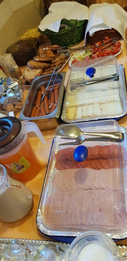 Kalman Panzio Bed & Breakfast Szeged Bagian luar foto
